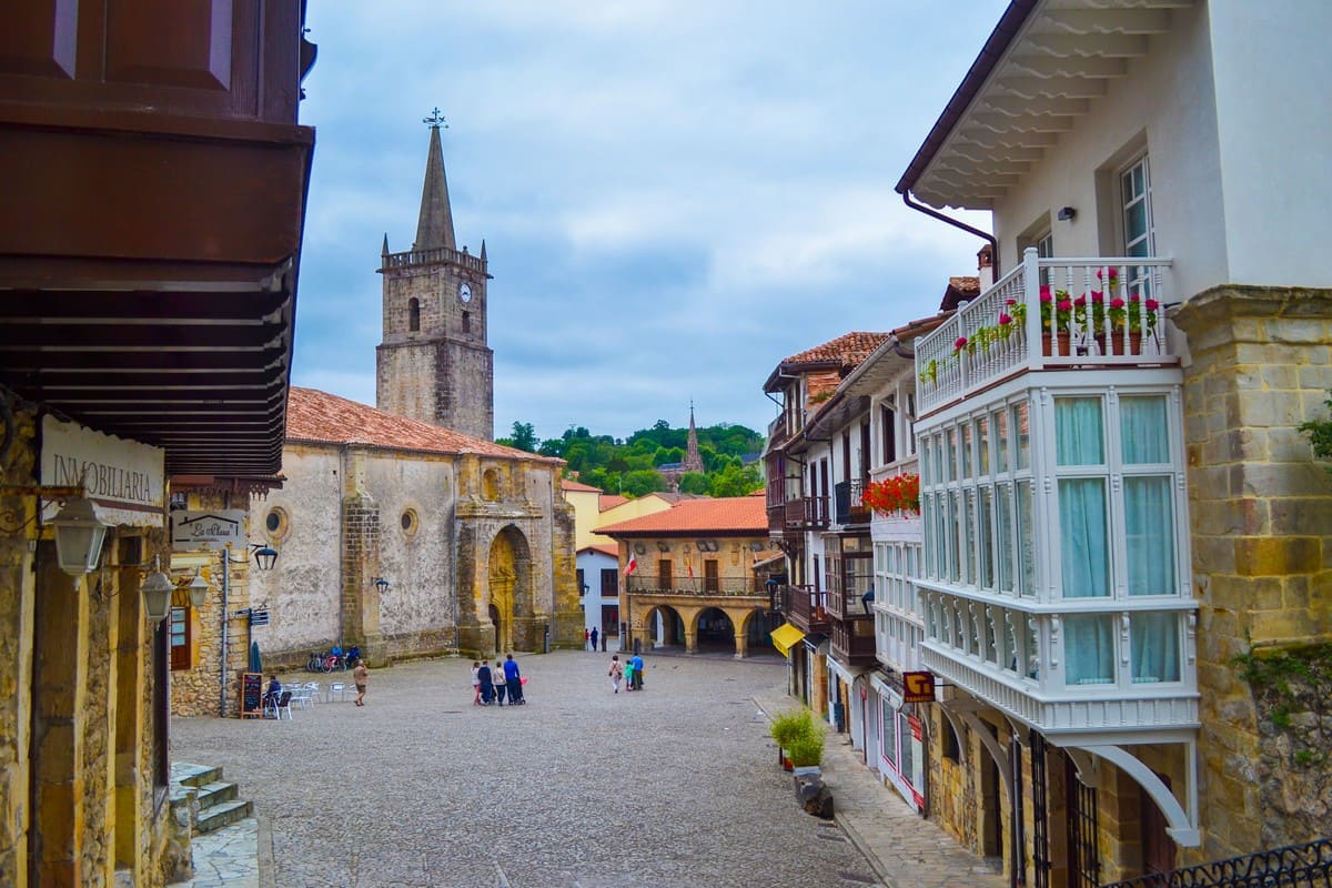 Free tour Comillas