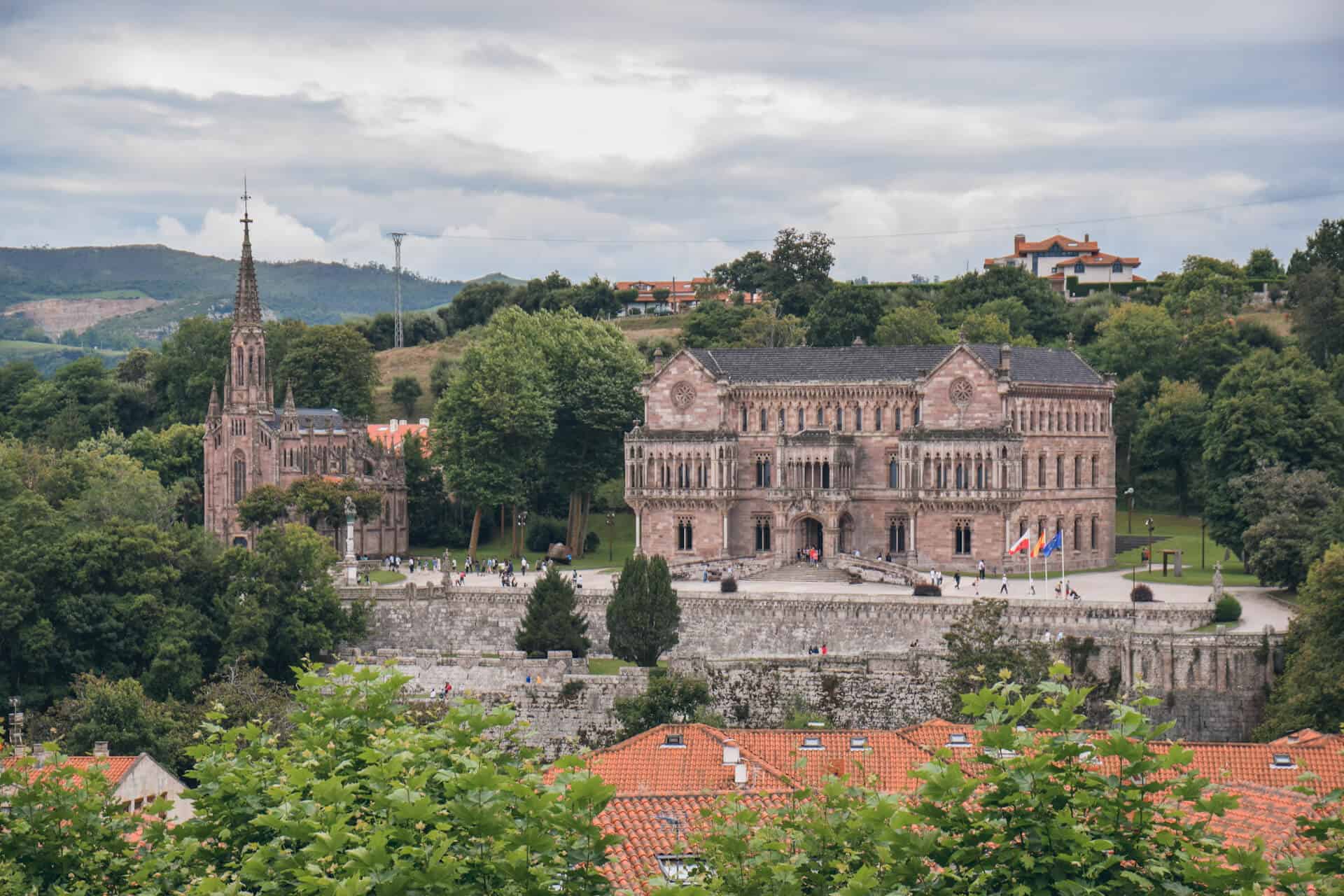 Free tour Comillas